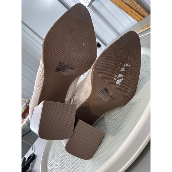 Torrid Stretch Ribbed Knit Bootie Size 9.5WW Block Heels Almond Toe Cream Modern - Picture 5 of 9